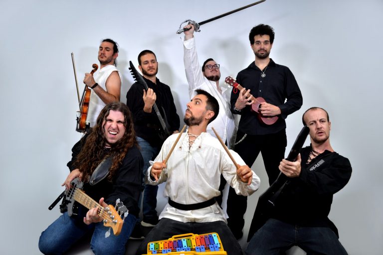 SAPERE AUDE CELEBRAN EL ESPÍRITU DE LAS FALLAS CON EL VIDEO DE “SOM PRIMAVERA”